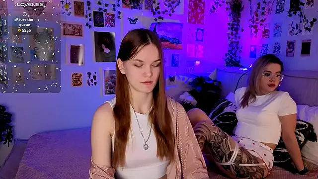 Amber Rogers online show from April 30, 5:36 am
