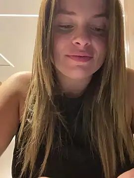 Snapshot of gynna_kimera chatting on February 26, 1:00 am gynna kimera online show from February 26, 1:00 am