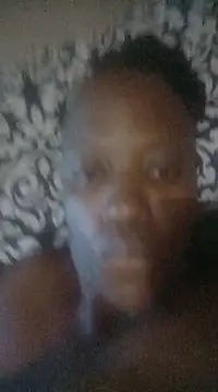 Snapshot of LoveDropss chatting on February 24, 2:40 am LoveDropss online show from February 24, 2:40 am