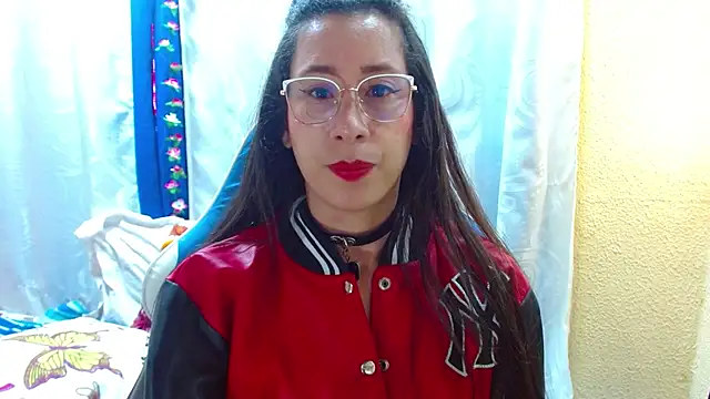 Gia leinn online show from February 6, 2:31 pm