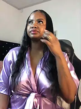 Snapshot of ValerieBlakee chatting on October 30, 12:06 pm ValerieBlakee online show from October 30, 12:06 pm