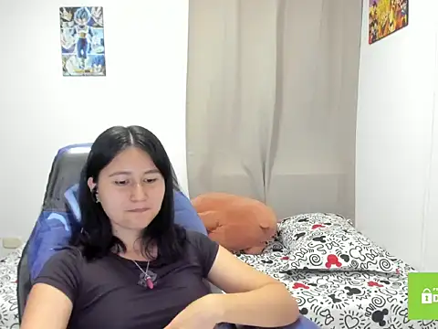 Snapshot of xoxo_kiitty chatting on November 7, 1:38 am xoxo kiitty online show from November 7, 1:38 am