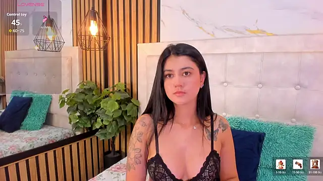 Snapshot of Madyson18 chatting on July 6, 7:49 pm Madyson18 online show from July 6, 7:49 pm