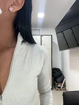 ChloeMoon9 online show from June 20, 11:57 am