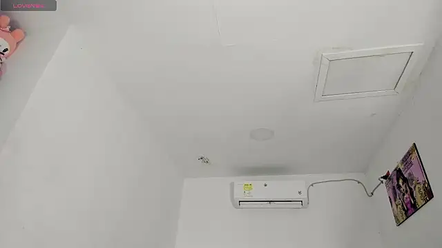 flor herrera01 online show from February 13, 6:31 am