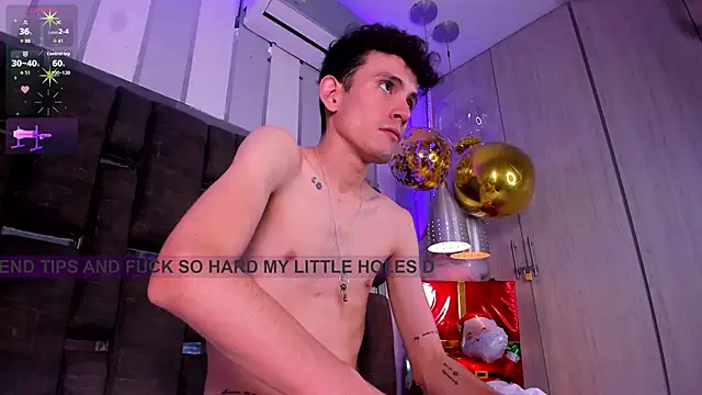 ValentinoMoreti online show from December 18, 5:35 am