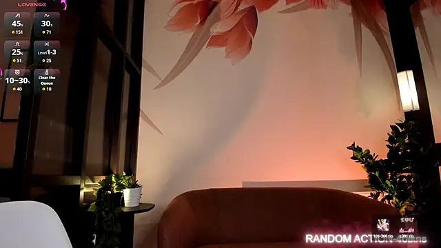 Snapshot of luna_joy_ chatting on April 5, 1:52 pm luna joy online show from April 5, 1:52 pm