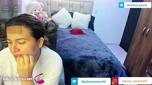 Snapshot of chanell__toledo chatting on November 6, 11:59 pm chanell toledo online show from November 6, 11:59 pm