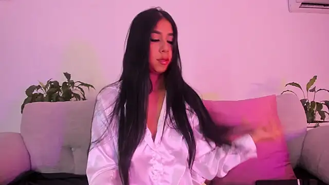 AnnieGibbyns online show from March 1, 8:44 pm