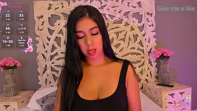 AnnieGibbyns online show from April 29, 8:15 pm
