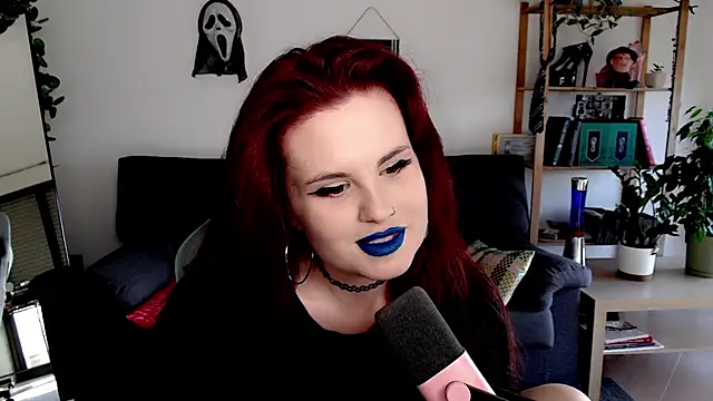 Snapshot of Della_Ideal chatting on November 11, 9:09 am Della Ideal online show from November 11, 9:09 am