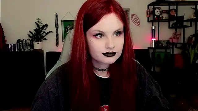 Della Ideal online show from March 9, 6:01 pm