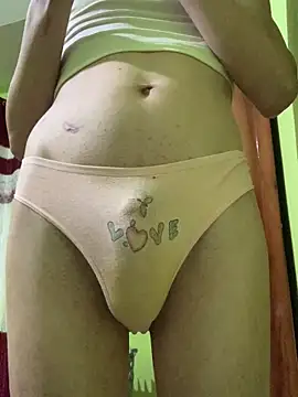 Snapshot of Femboylili chatting on December 17, 11:55 pm Femboylili online show from December 17, 11:55 pm