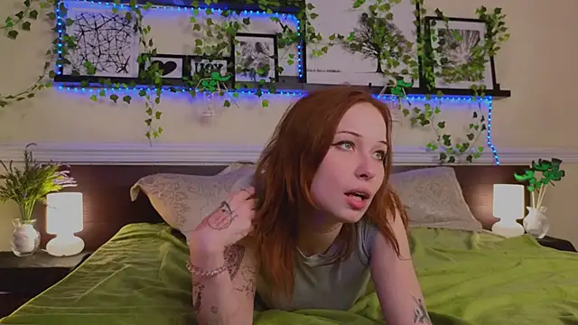 AliceTempt online show from March 16, 6:34 pm