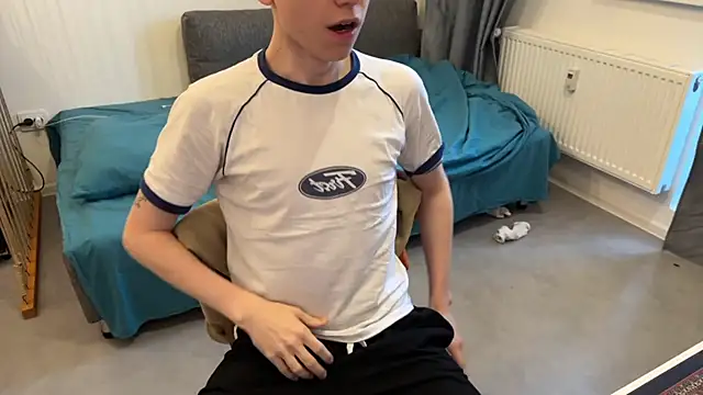 Snapshot of tommy_colson chatting on November 25, 9:31 am tommy colson online show from November 25, 9:31 am