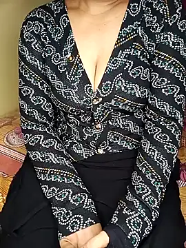 Snapshot of geetha_telugu_kan277 chatting on December 2, 5:24 am geetha telugu kan277 online show from December 2, 5:24 am