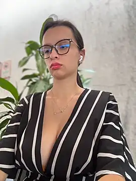 Soy Sara7 online show from April 30, 8:57 pm