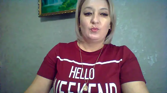 Snapshot of ArielXLoveresss chatting on November 29, 8:06 am ArielXLoveresss online show from November 29, 8:06 am