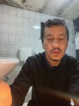 rogerdik76 online show from February 6, 6:29 am