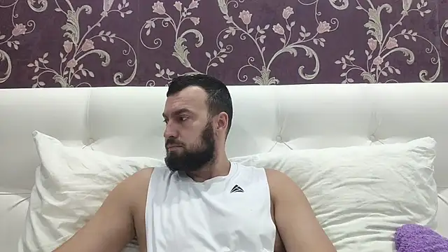 Snapshot of sexmajorik chatting on November 15, 2:31 am sexmajorik online show from November 15, 2:31 am