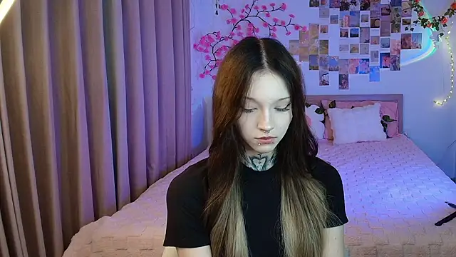 Snapshot of mefwhore chatting on March 27, 1:33 pm mefwhore online show from March 27, 1:33 pm