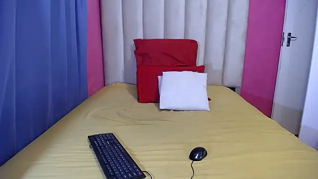 Snapshot of SEXYASSTINAXXX chatting on January 18, 7:50 pm SEXYASSTINAXXX online show from January 18, 7:50 pm