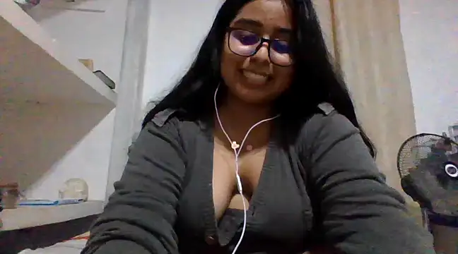 Snapshot of virginbrunette99 chatting on February 26, 1:53 am virginbrunette99 online show from February 26, 1:53 am