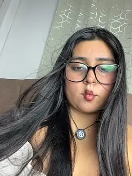 virginbrunette99 online show from April 28, 5:12 am
