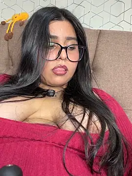 virginbrunette99 online show from April 29, 5:55 am