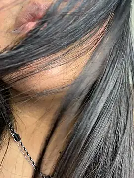 virginbrunette99 online show from May 17, 9:22 pm