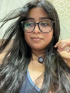 virginbrunette99 online show from June 2, 4:25 am