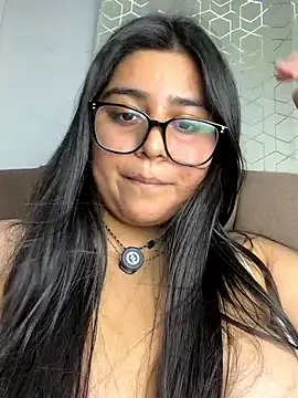 virginbrunette99 online show from June 14, 7:05 pm