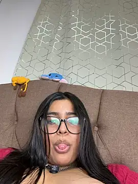 virginbrunette99 online show from June 18, 9:14 am