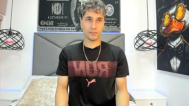 Snapshot of buddy_whitte chatting on November 7, 11:43 am buddy whitte online show from November 7, 11:43 am