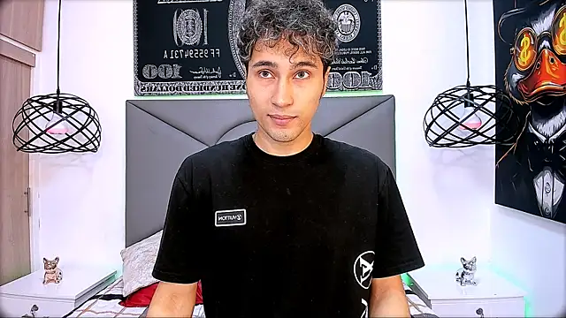 Snapshot of buddy_whitte chatting on December 17, 12:11 pm buddy whitte online show from December 17, 12:11 pm