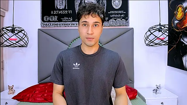 Snapshot of buddy_whitte chatting on February 18, 4:58 pm buddy whitte online show from February 18, 4:58 pm