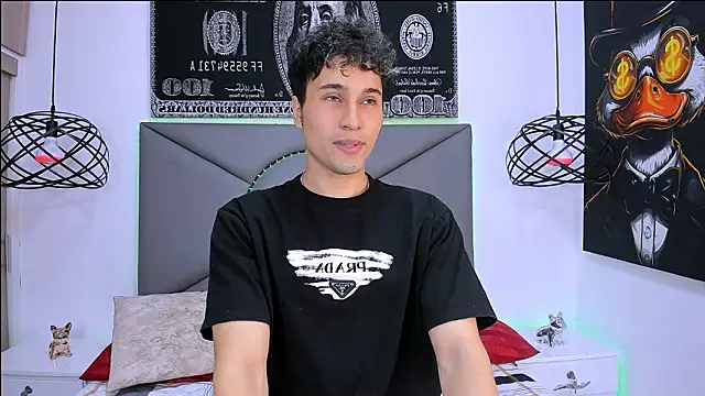 Snapshot of buddy_whitte chatting on March 12, 7:42 pm buddy whitte online show from March 12, 7:42 pm