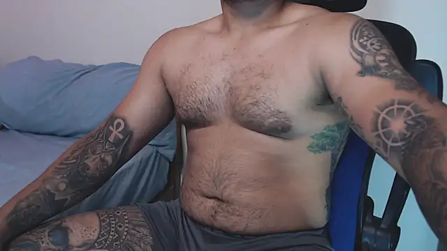 maxflurry  online show from July 12, 9:11 am