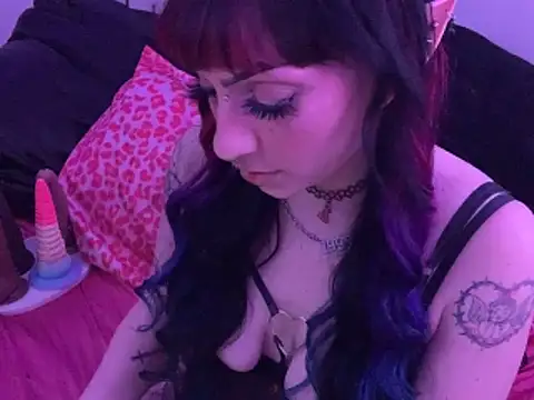 ChrryFoxx online show from March 7, 12:13 pm