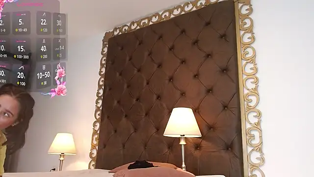 Snapshot of SofiiaMartinez_ chatting on March 14, 8:38 pm SofiiaMartinez online show from March 14, 8:38 pm