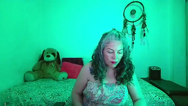 Victoria Lover online show from November 30, 3:54 am