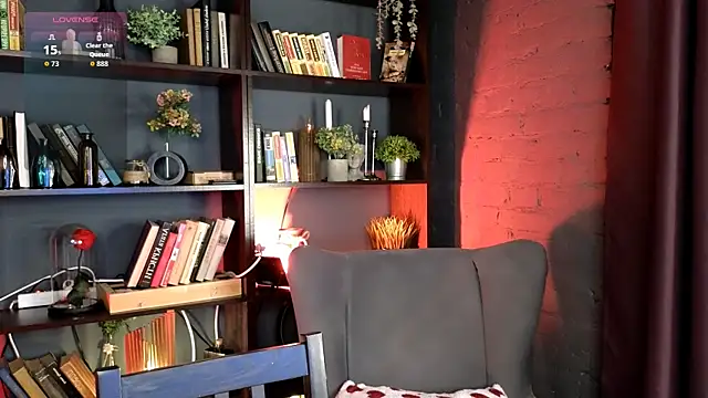 Snapshot of Cherry_Bite chatting on October 18, 10:54 pm Cherry Bite online show from October 18, 10:54 pm