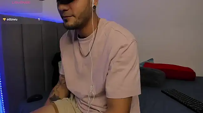 morenosiam online show from March 16, 1:59 am