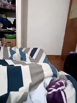 Snapshot of omeriz chatting on October 15, 10:26 am omeriz online show from October 15, 10:26 am