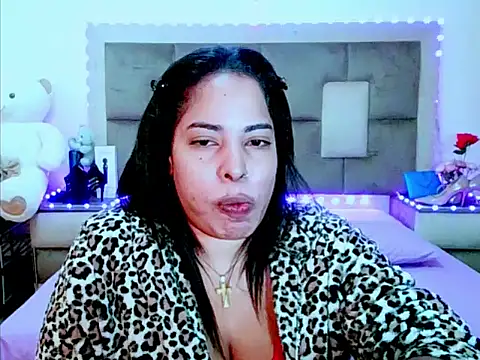indiantopaz694u online show from July 17, 5:58 am