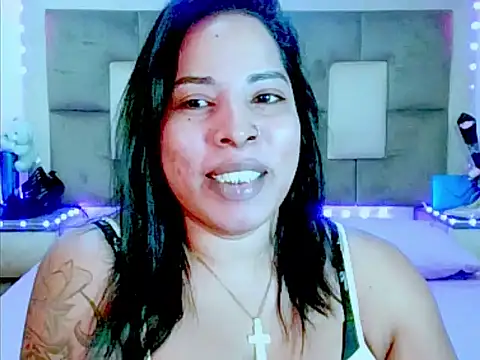 indiantopaz694u online show from August 3, 6:12 am