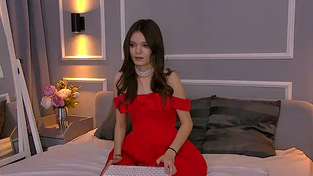 AsterQuinn online show from March 7, 6:43 pm