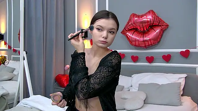 AsterQuinn online show from March 11, 12:55 pm