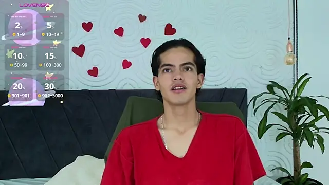Maximoherrera 16 online show from May 7, 1:05 pm
