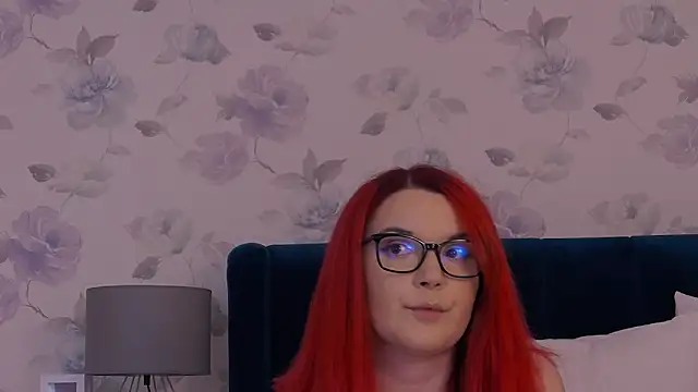 KailyKay online show from October 4, 6:06 pm